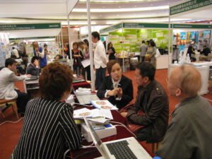 Equipo iriscopio MAIKONG mostrando características de calidad profesional y tecnología avanzada
